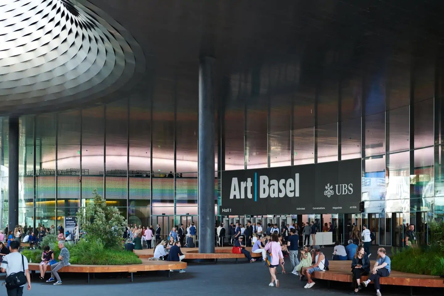 Il weekend più atteso dall’arte contemporanea inaugura Art Basel 2023